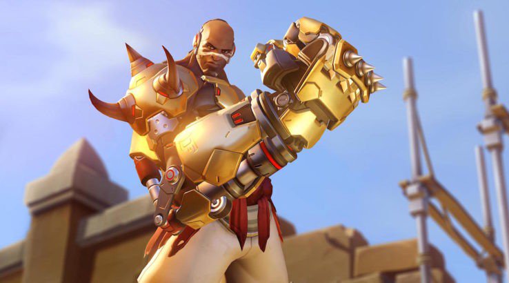 Overwatch Cosplayer Creates Insane Doomfist Gauntlet